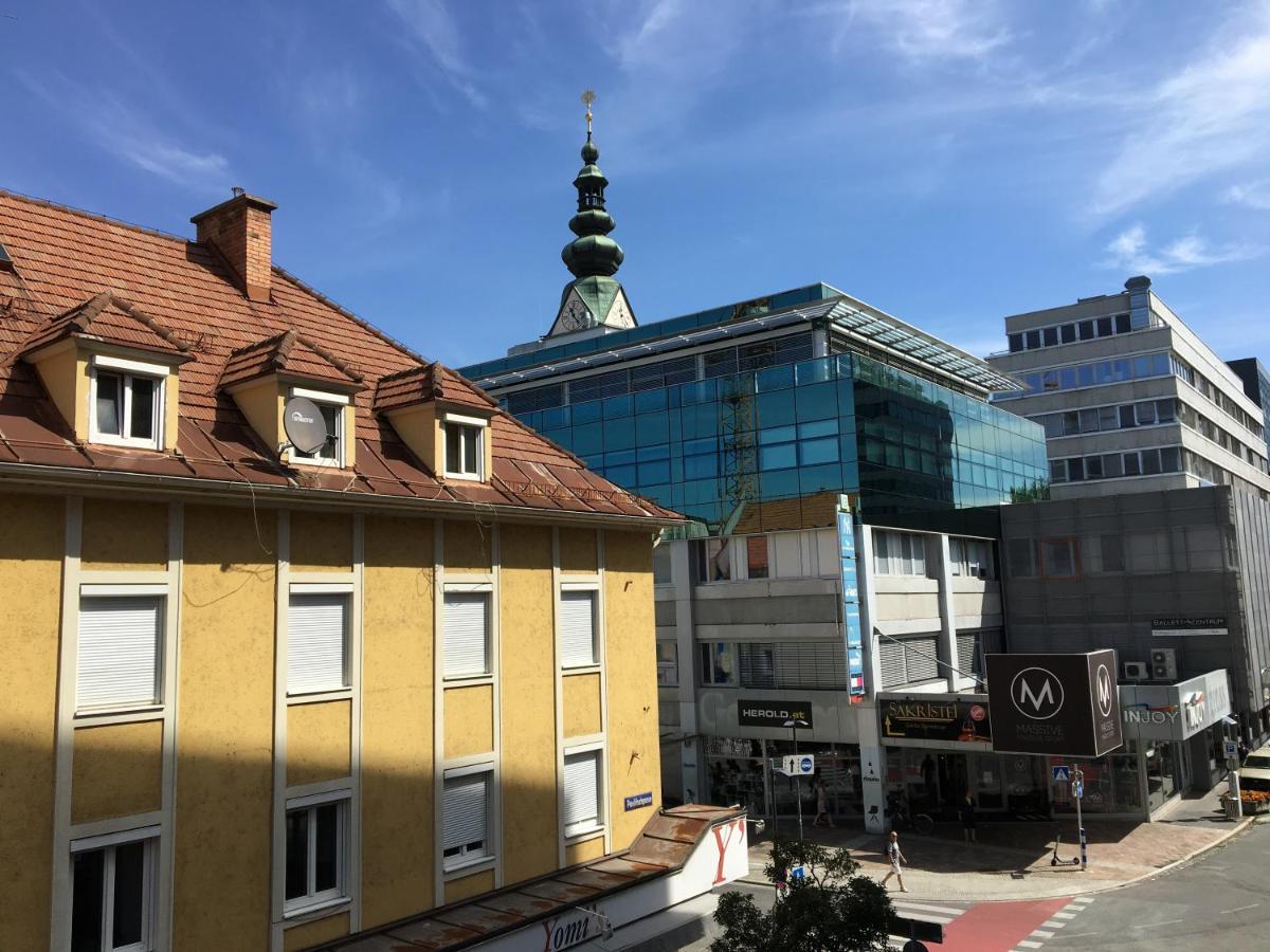 Der Stadtzirkus Apartamento Klagenfurt am Woerthersee Exterior foto